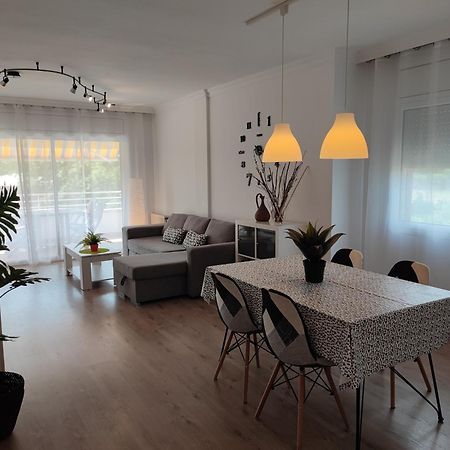 Apartamento Completo Muy Cerca Del Centro Ideal Para Familias Con Piscina Φιγκέρες Εξωτερικό φωτογραφία