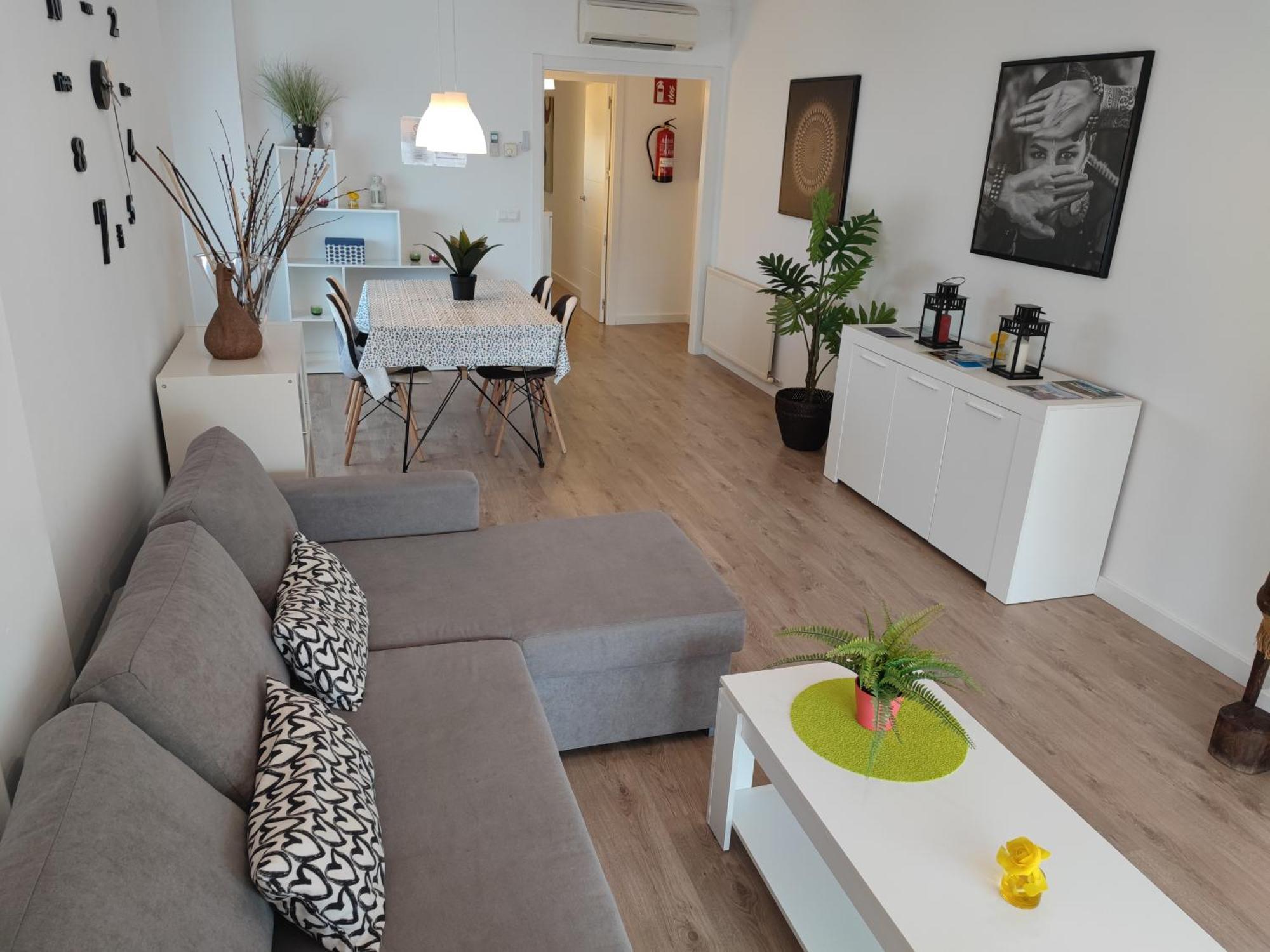 Apartamento Completo Muy Cerca Del Centro Ideal Para Familias Con Piscina Φιγκέρες Εξωτερικό φωτογραφία
